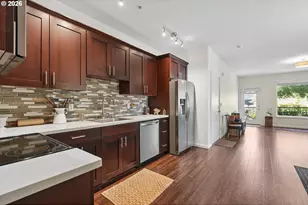 5734 N Montana Ave, Portland, OR 97217 - Photo 3