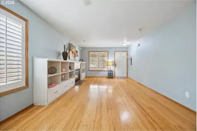 5704 SE Lexington St, Portland, OR 97206 - Photo 7