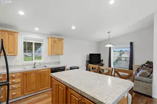 626 SW Philadelphia Way, Beaverton, OR 97006 - Photo 11