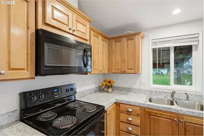 626 SW Philadelphia Way #176, Beaverton, OR 97006 - Photo 11