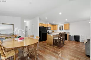 626 SW Philadelphia Way, Beaverton, OR 97006 - Photo 15