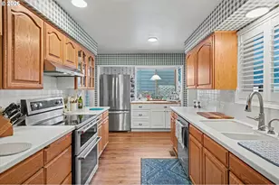 1414 19th Ave, Longview, WA 98632 - Photo 11