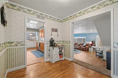 1414 19th Ave, Longview, WA 98632 - Photo 7