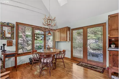 309 Granite St, Ashland, OR 97520 - Photo 35