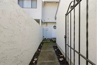 3230 NE 29th St, Gresham, OR 97030 - Photo 35