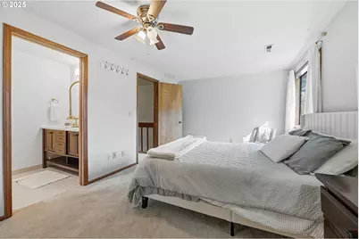 3230 NE 29th St, Gresham, OR 97030 - Photo 17