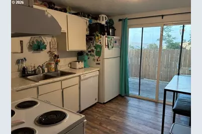 608 SE 7th St, Pendleton, OR 97801 - Photo 11