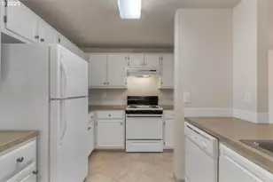 17618 NW Springville Rd, Portland, OR 97229 - Photo 9