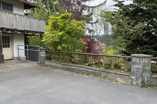 239 10th St, Port Orford, OR 97465 - Photo 3