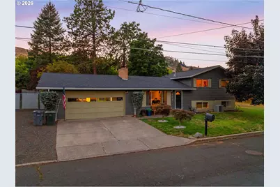 502 1st St, La Grande, OR 97850 - Photo 3