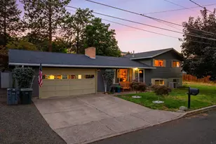 502 1st St, La Grande, OR 97850 - Photo 1