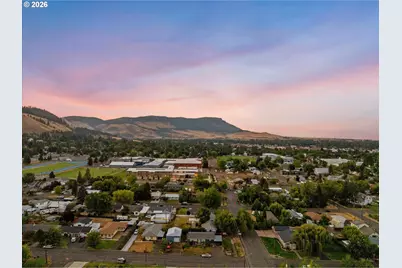 502 1st St, La Grande, OR 97850 - Photo 7