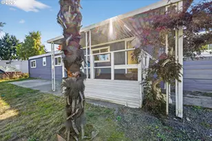 52238 Teakwood Dr, Scappoose, OR 97056 - Photo 29