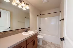 410 NE 76th Ave, Hillsboro, OR 97124 - Photo 17