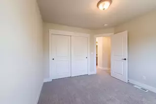 410 NE 76th Ave, Hillsboro, OR 97124 - Photo 15