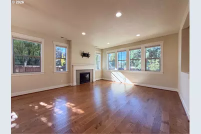 410 NE 76th Ave, Hillsboro, OR 97124 - Photo 3