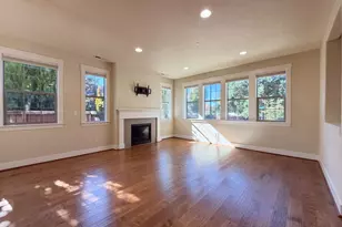 410 NE 76th Ave, Hillsboro, OR 97124 - Photo 3