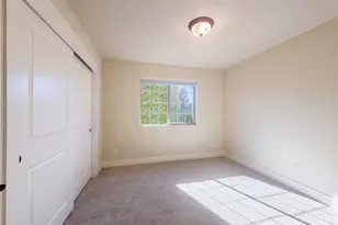 410 NE 76th Ave, Hillsboro, OR 97124 - Photo 13