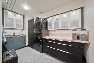 2904 SE Berkeley Pl, Portland, OR 97202 - Photo 15