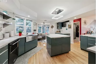 2904 SE Berkeley Pl, Portland, OR 97202 - Photo 11