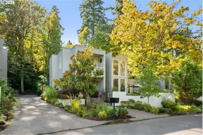 2904 SE Berkeley Pl, Portland, OR 97202 - Photo 3