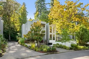 2904 SE Berkeley Pl, Portland, OR 97202 - Photo 3