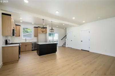 3233 E Province Ct, Newberg, OR 97132 - Photo 9
