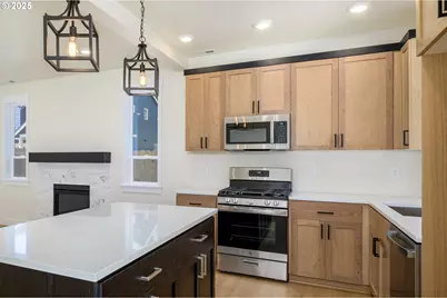 3233 E Province Ct, Newberg, OR 97132 - Photo 7