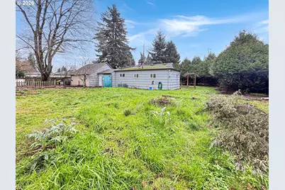 9310 NE Burton Rd, Vancouver, WA 98662 - Photo 17