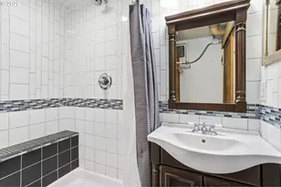 7051 N Dwight Ave, Portland, OR 97203 - Photo 23