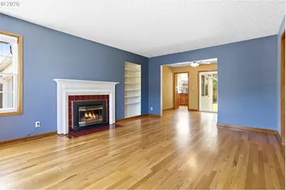 7051 N Dwight Ave, Portland, OR 97203 - Photo 3