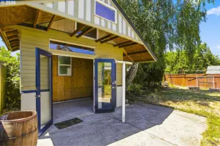 7051 N Dwight Ave, Portland, OR 97203 - Photo 33