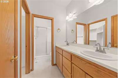 919 Old Orchard Ln, Springfield, OR 97477 - Photo 13