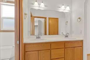 919 Old Orchard Ln, Springfield, OR 97477 - Photo 17