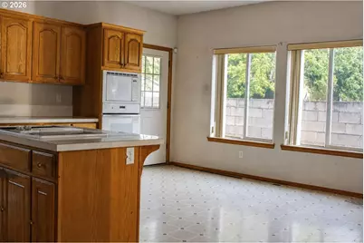 6748 SE 74th Ave, Portland, OR 97206 - Photo 23