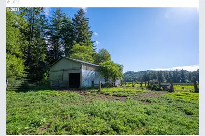 1960 Ranch Rd, Reedsport, OR 97467 - Photo 31
