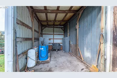 1960 Ranch Rd, Reedsport, OR 97467 - Photo 35