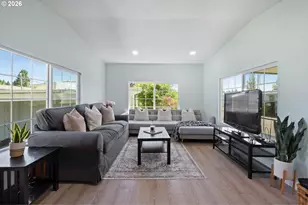 1709 NE 78th St, Vancouver, WA 98665 - Photo 3