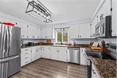 31510 Camas Swale Rd, Creswell, OR 97426 - Photo 15