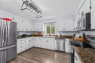 31510 Camas Swale Rd, Creswell, OR 97426 - Photo 15