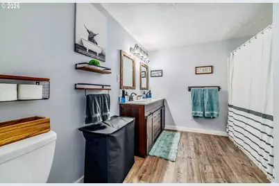 31510 Camas Swale Rd, Creswell, OR 97426 - Photo 23