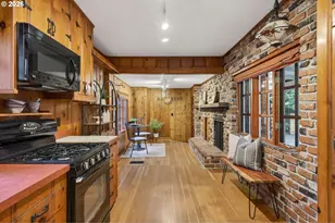 2164 Summit Dr, Lake Oswego, OR 97034 - Photo 15