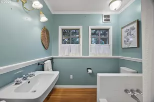 2164 Summit Dr, Lake Oswego, OR 97034 - Photo 19