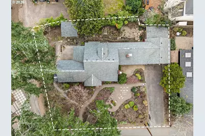 2164 Summit Dr, Lake Oswego, OR 97034 - Photo 37