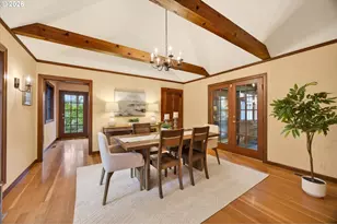 2164 Summit Dr, Lake Oswego, OR 97034 - Photo 11