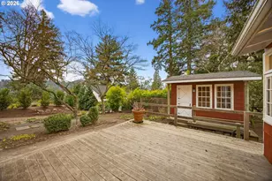 2164 Summit Dr, Lake Oswego, OR 97034 - Photo 35