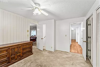 2070 Primrose St, Eugene, OR 97402 - Photo 31