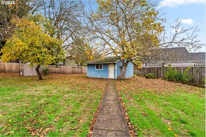 2070 Primrose St, Eugene, OR 97402 - Photo 41