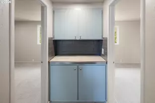 3786 Kevington Ave, Eugene, OR 97405 - Photo 9