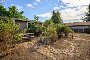 3786 Kevington Ave, Eugene, OR 97405 - Photo 19
